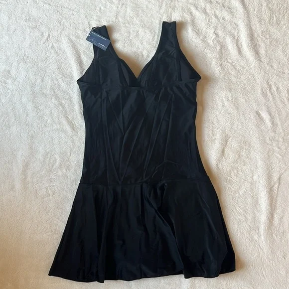 NWT, Medium Women's One Piece Swimsuits Tummy Control Swim Dresses Swimsuit. - Picture 7 of 11